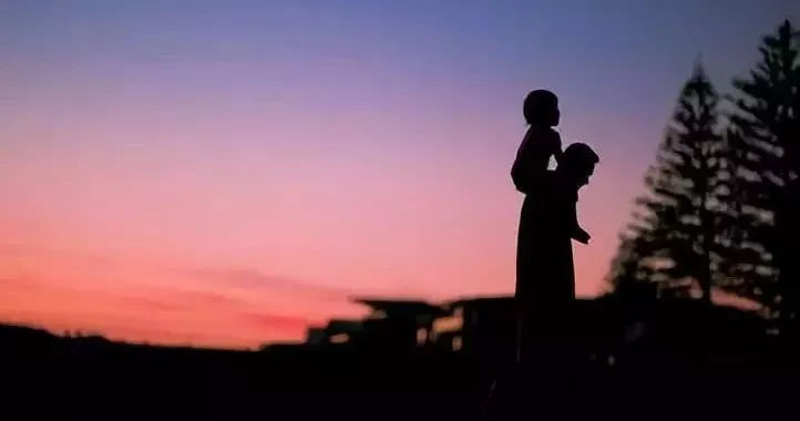 我的爸爸是一個做磨料磨具的工人... 我的爸爸是一個做磨料磨具的工人...