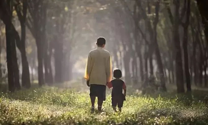 我的爸爸是一個做磨料磨具的工人... 我的爸爸是一個做磨料磨具的工人...